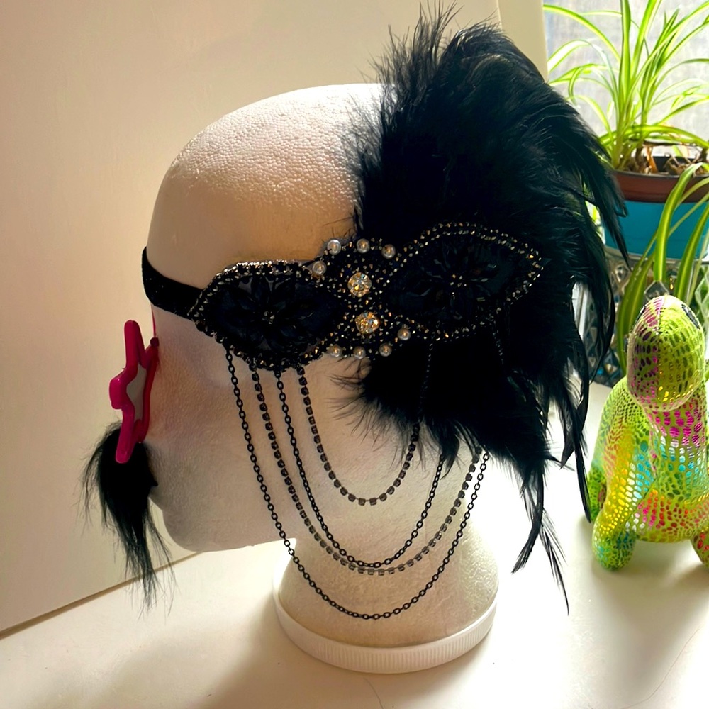 Flapper, 1920s, feather, jewels, and chains headband, headdress